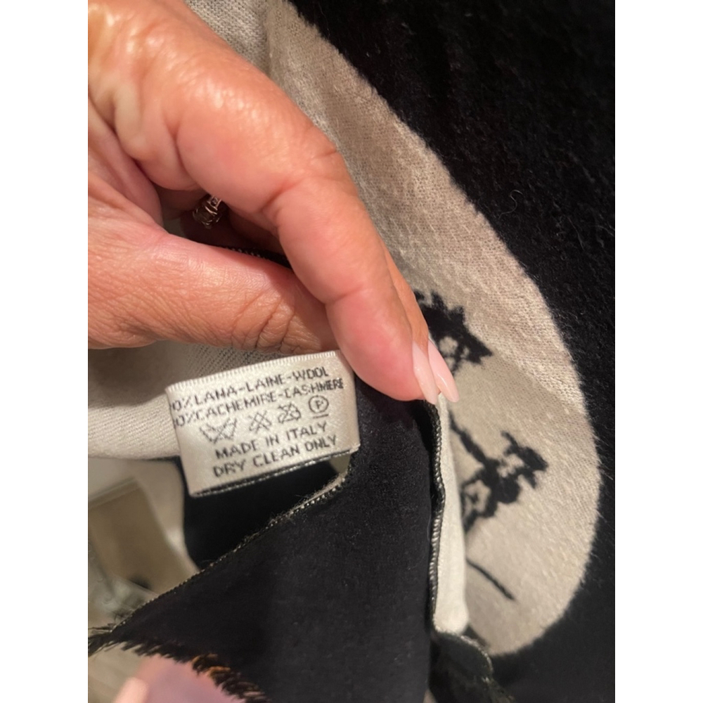 Hermes Scarf Black White - Picture 4 of 7